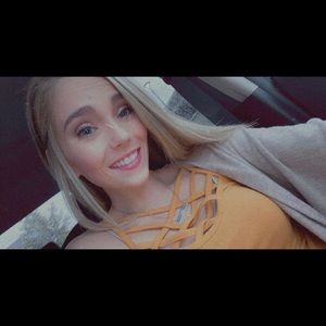 Meet your Posher, Haley